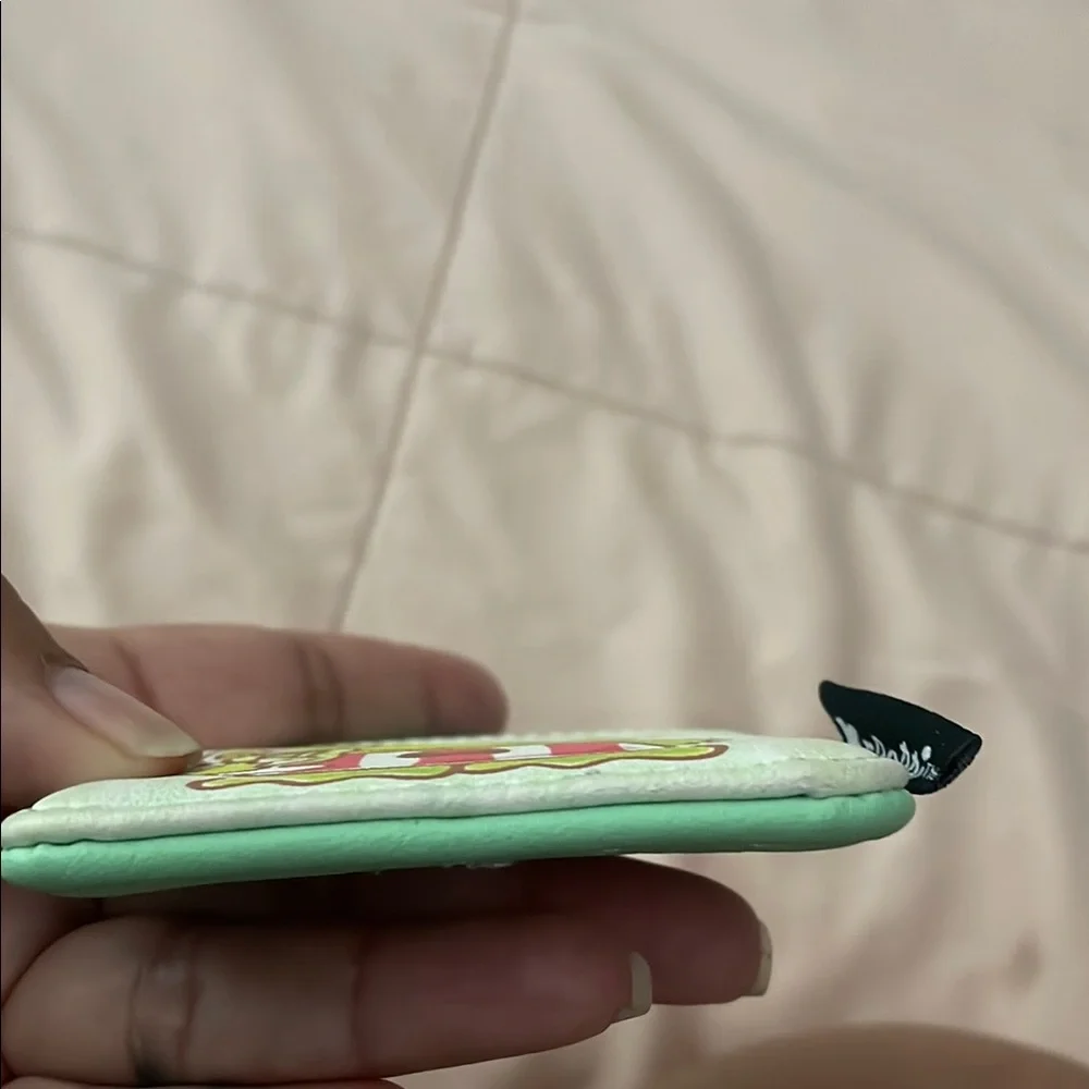 Kerropi Card Holder